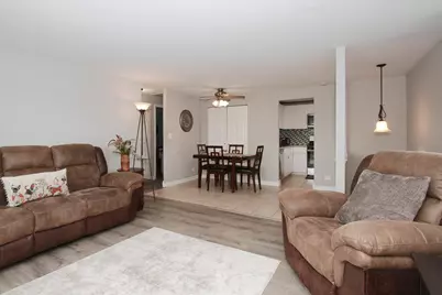 204 Shattuck Court #204, Schaumburg, IL 60194 - Photo 9