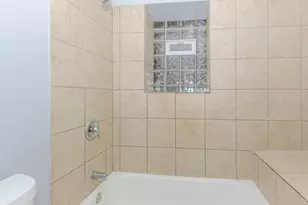 6917 S Paxton Ave, Chicago, IL 60649 - Photo 9