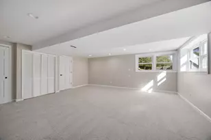 225 Farmhill Dr, Algonquin, IL 60102 - Photo 11