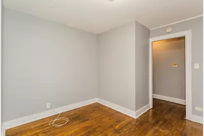 6949 S Paxton Avenue #2A, Chicago, IL 60649 - Photo 3