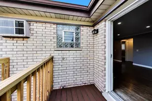 6841 N Northwest Hwy, Chicago, IL 60631 - Photo 13