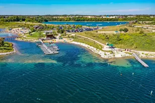 1153 N Shore Dr, Crystal Lake, IL 60014 - Photo 97