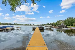 1153 N Shore Dr, Crystal Lake, IL 60014 - Photo 7