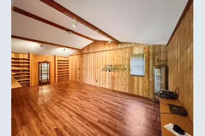 731 N Waddell Avenue, Freeport, IL 61032 - Photo 7