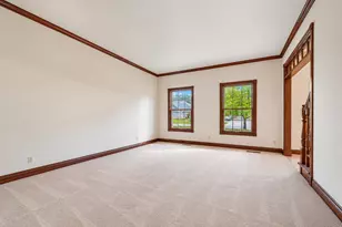 2310 Big Woods Dr, Batavia, IL 60510 - Photo 13