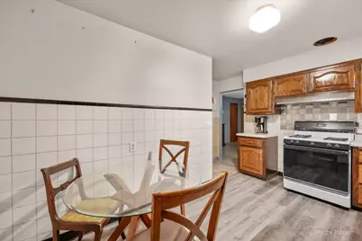 115 S Du Bois Avenue, Elgin, IL 60123 - Photo 7