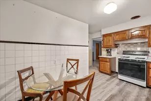 115 S Du Bois Ave, Elgin, IL 60123 - Photo 7