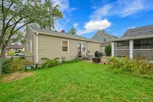 115 S Du Bois Ave, Elgin, IL 60123 - Photo 23