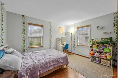 115 S Du Bois Avenue, Elgin, IL 60123 - Photo 13
