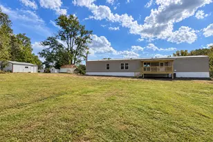 3432 Seed House Rd, Iuka, IL 62849 - Photo 11