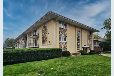 2 N Dee Road #203, Park Ridge, IL 60068 - Photo 3