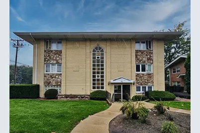 2 N Dee Road #203, Park Ridge, IL 60068 - Photo 1