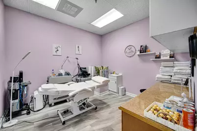 295 N Northwest Highway, Palatine, IL 60067 - Photo 9