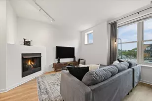 1341 N Halsted St, Chicago, IL 60642 - Photo 5