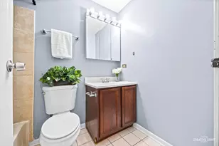 2260 Abbeywood Dr, Lisle, IL 60532 - Photo 13