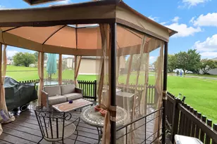 993 Kane St, South Elgin, IL 60177 - Photo 9