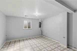 1931 Farnham Ct, Schaumburg, IL 60194 - Photo 17