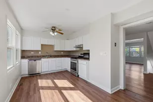 1931 Farnham Ct, Schaumburg, IL 60194 - Photo 11