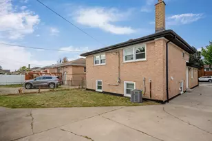 4051 W 80th Pl, Chicago, IL 60652 - Photo 21