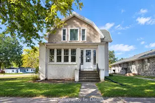 195 S Center Ave, Bradley, IL 60915 - Photo 1