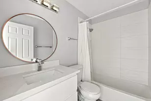 2651 S Cedar Glen Dr, Arlington Heights, IL 60005 - Photo 17