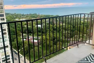 1960 N Lincoln Park W, Chicago, IL 60614 - Photo 9