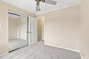 1082 Creekside Ct, Wheeling, IL 60090 - Photo 13