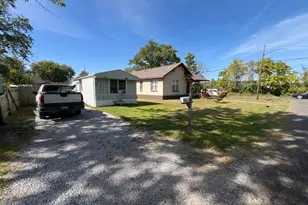 1004 Case St, Centralia, IL 62801 - Photo 7