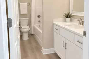 1206 Streamwood Ln, Vernon Hills, IL 60061 - Photo 7