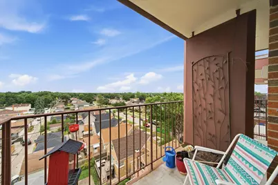 7830 W North Avenue #710, Elmwood Park, IL 60707 - Photo 5