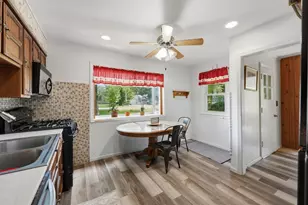 36474 N James Ct, Lake Villa, IL 60046 - Photo 7