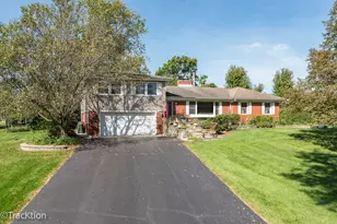 8102 Tennessee Ave, Willowbrook, IL 60527 - Photo 1