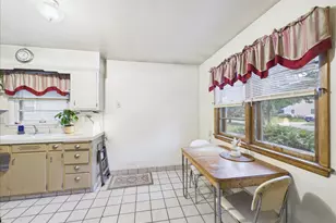 1411 Stratford Ave, Rockford, IL 61107 - Photo 13