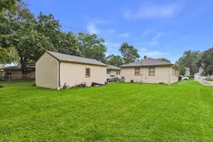 1411 Stratford Ave, Rockford, IL 61107 - Photo 23