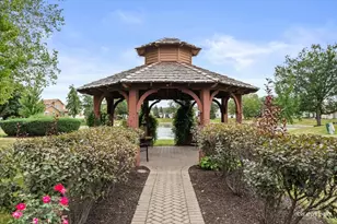1020 Duran Ct, Joliet, IL 60431 - Photo 29