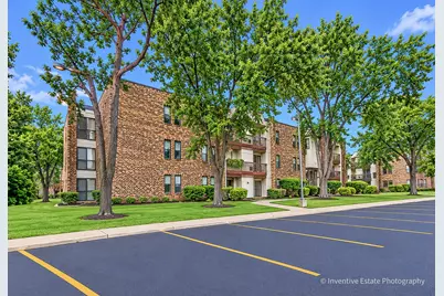 2212 Country Club Drive #4, Woodridge, IL 60517 - Photo 5
