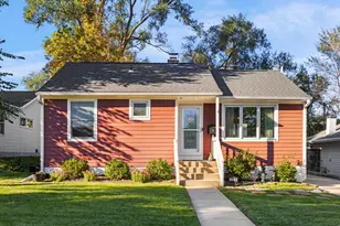 124 W Crystal Ave, Lombard, IL 60148 - Photo 1