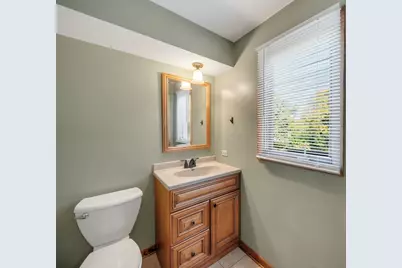 1011 Iroquois Drive, Elgin, IL 60123 - Photo 27