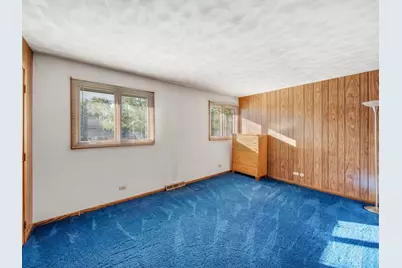 1011 Iroquois Drive, Elgin, IL 60123 - Photo 15