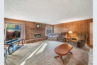 1011 Iroquois Drive, Elgin, IL 60123 - Photo 9