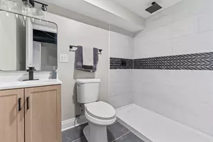 95 Erie St, Maywood, IL 60153 - Photo 25