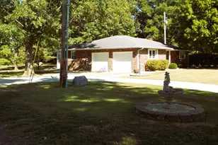 1747 State Route 161 Hwy, Centralia, IL 62801 - Photo 5