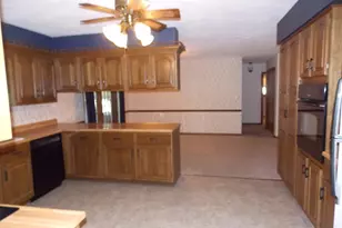 1747 State Route 161 Hwy, Centralia, IL 62801 - Photo 9