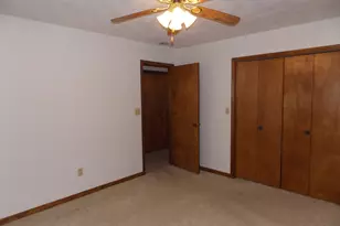 1747 State Route 161 Hwy, Centralia, IL 62801 - Photo 15