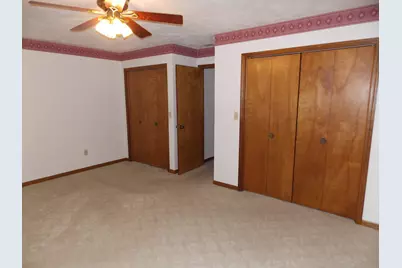 1747 State Route 161 Highway, Centralia, IL 62801 - Photo 17