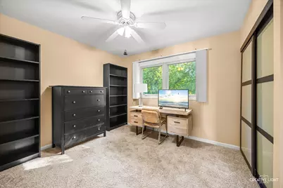 615 Middleton Drive, Roselle, IL 60172 - Photo 15