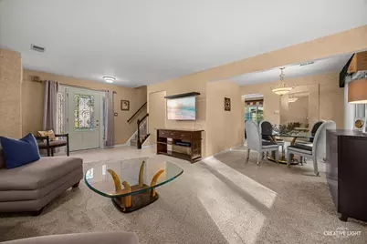 615 Middleton Drive, Roselle, IL 60172 - Photo 7