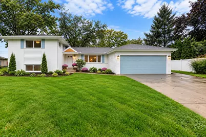 1340 Huber Lane, Glenview, IL 60026 - Photo 1