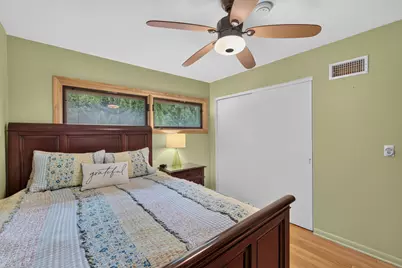 220 E Hillside Road, Naperville, IL 60540 - Photo 25