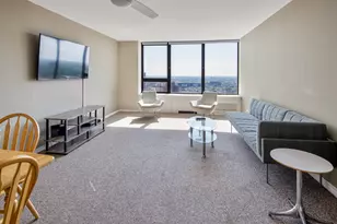 3930 N Pine Grove Ave, Chicago, IL 60613 - Photo 9
